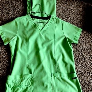 Jockey scrub uniform med tall.